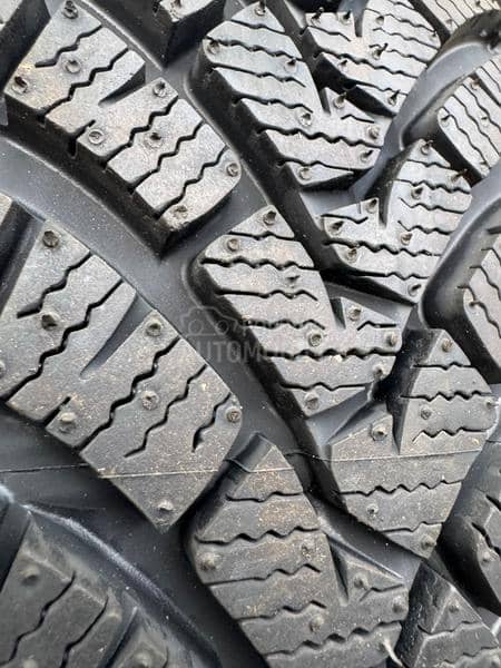 Falken 215/55 R18 Zimska