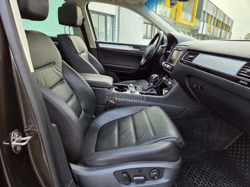 Volkswagen Touareg 3.0Tdi/Vazduh/Led