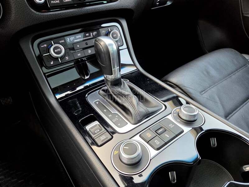 Volkswagen Touareg 3.0Tdi/Vazduh/Led