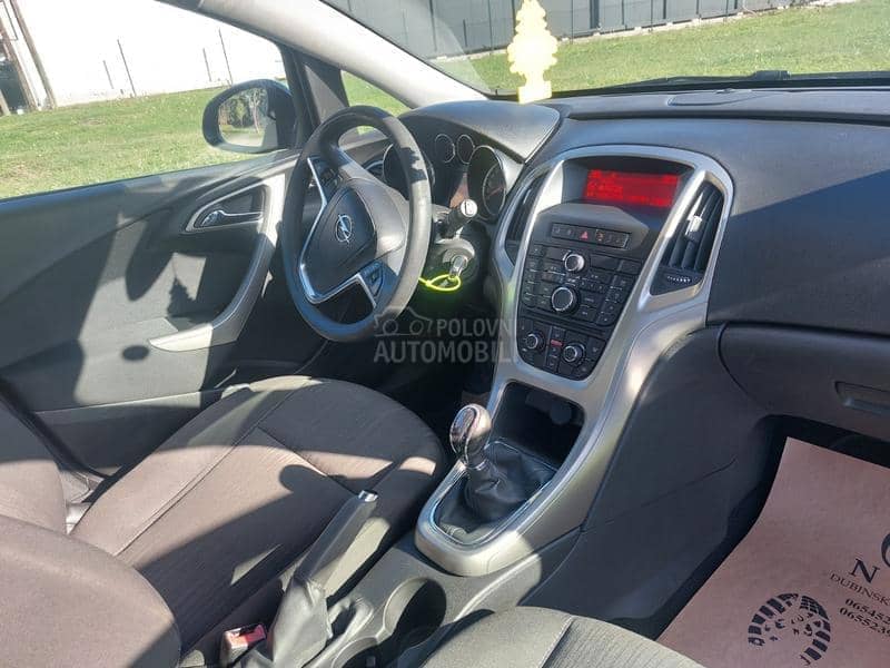 Opel Astra J 1.7CDTI