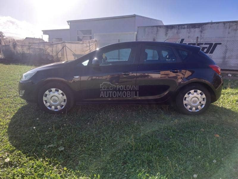 Opel Astra J 1.7CDTI