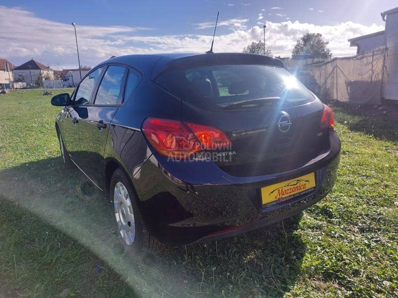 Opel Astra J 1.7CDTI