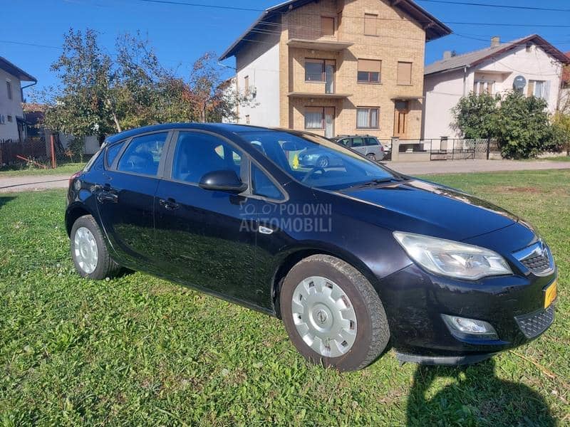 Opel Astra J 1.7CDTI