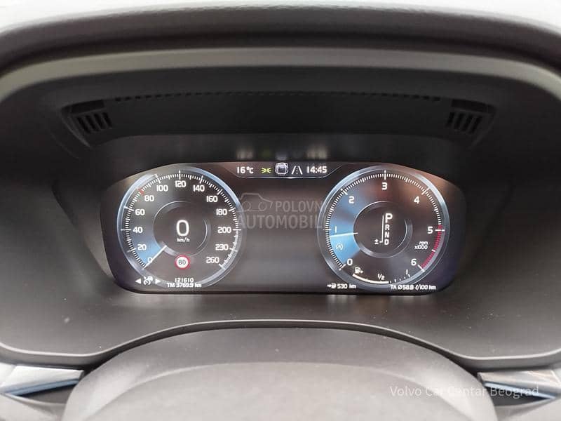 Volvo XC60 D4 MOMENTUM PRO A/T
