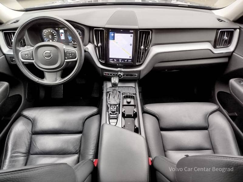 Volvo XC60 D4 MOMENTUM PRO A/T