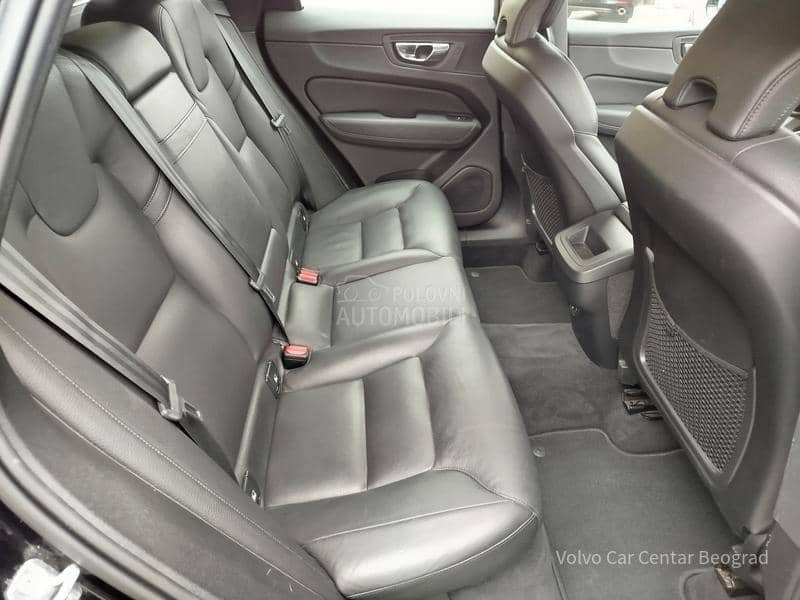 Volvo XC60 D4 MOMENTUM PRO A/T