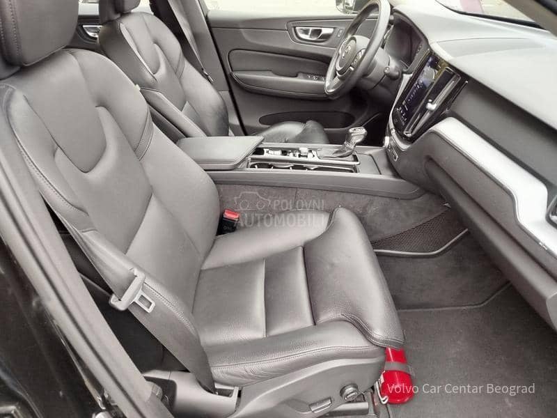 Volvo XC60 D4 MOMENTUM PRO A/T