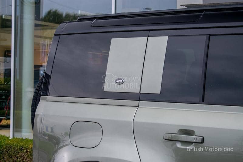 Land Rover Defender SE D250