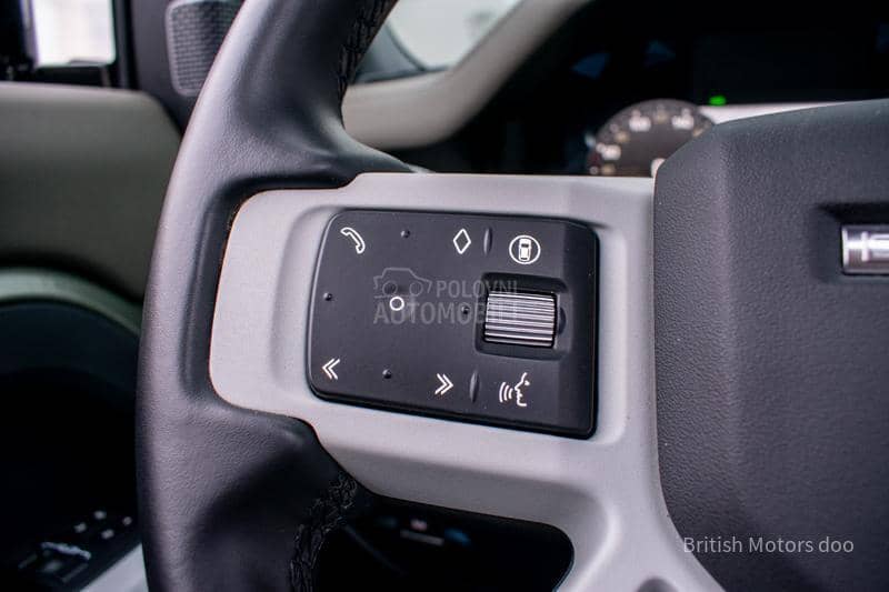 Land Rover Defender SE D250