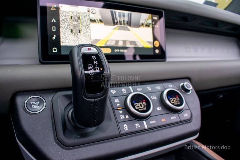 Land Rover Defender SE D250