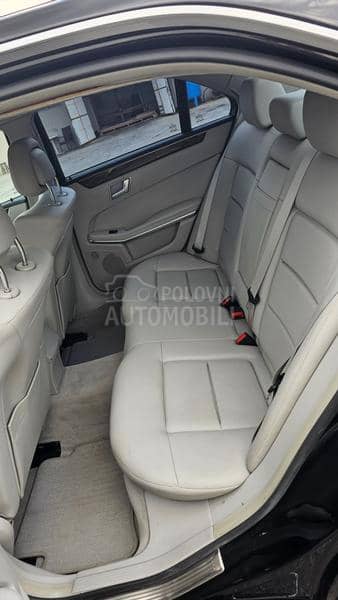 Mercedes Benz E 200 