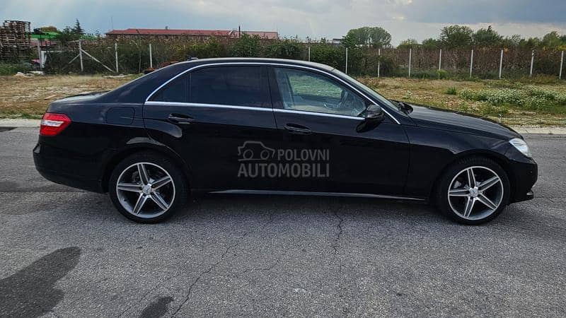 Mercedes Benz E 200 