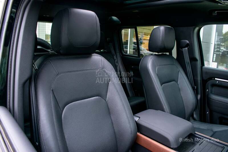 Land Rover Defender SE D250