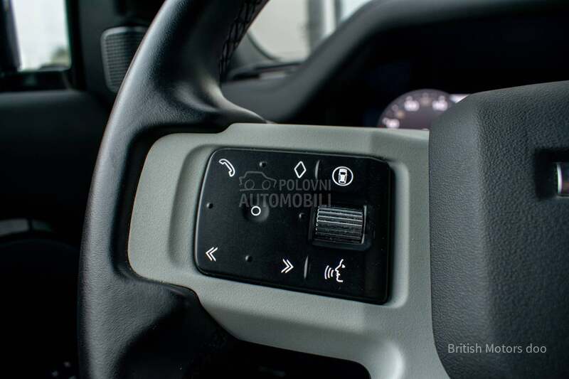 Land Rover Defender SE D250