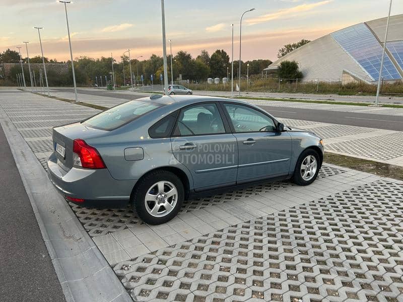 Volvo S40 1.6 hdi  1 0 9 k s
