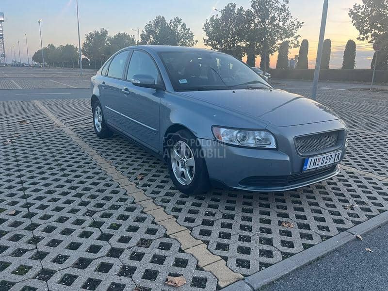 Volvo S40 1.6 hdi  1 0 9 k s
