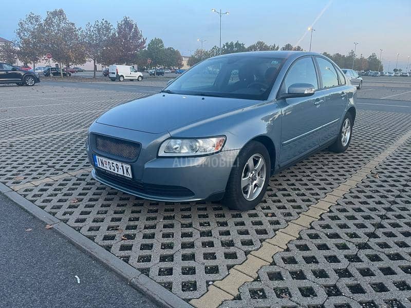Volvo S40 1.6 hdi  1 0 9 k s