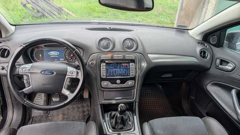 Ford Mondeo 