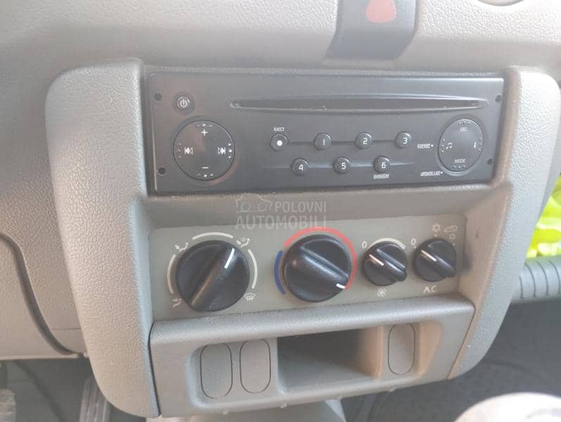 Renault Kangoo  Renault Kangoo