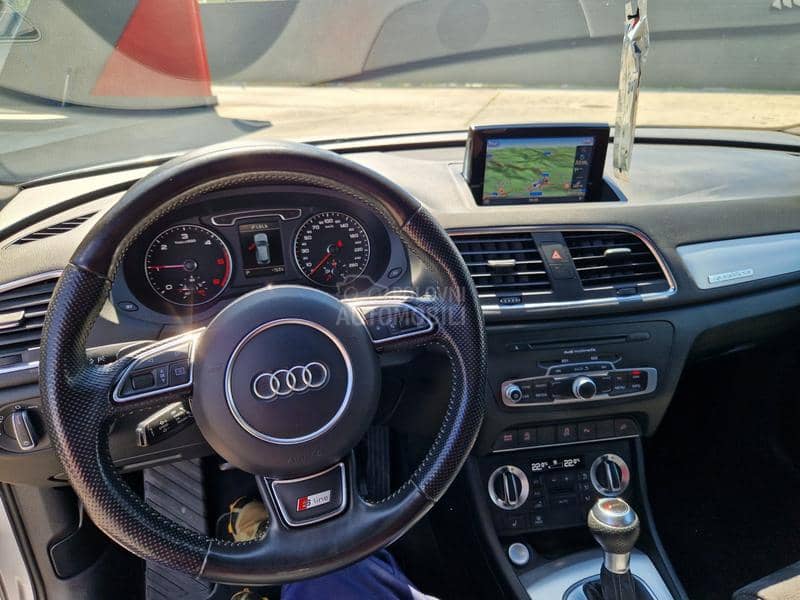 Audi Q3 S line