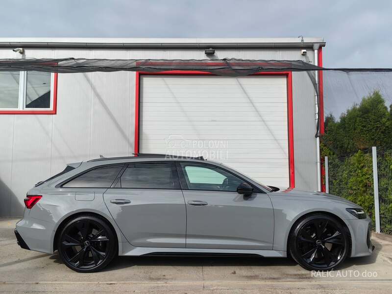 Audi RS6 AIRMATIC/HIBRID