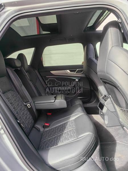 Audi RS6 AIRMATIC/HIBRID