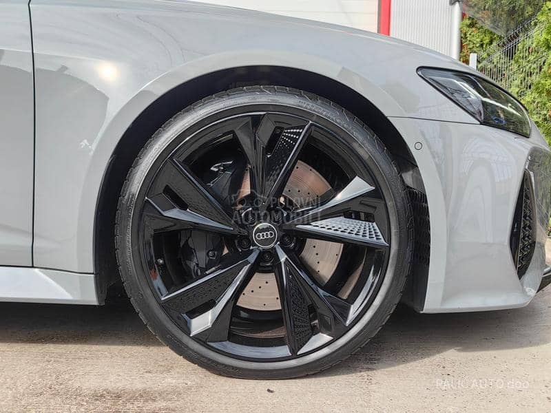 Audi RS6 AIRMATIC/HIBRID