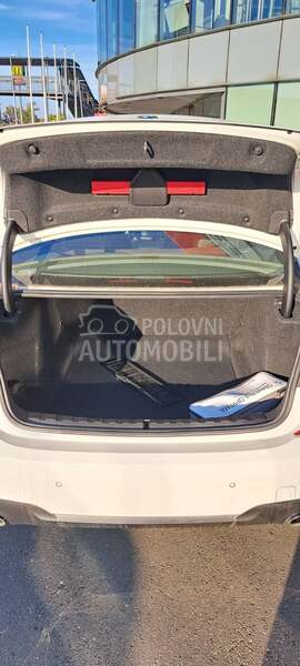 BMW 318 318i LIMOUSINE