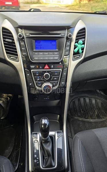 Hyundai i30 1.6/SW/Aut/Premium