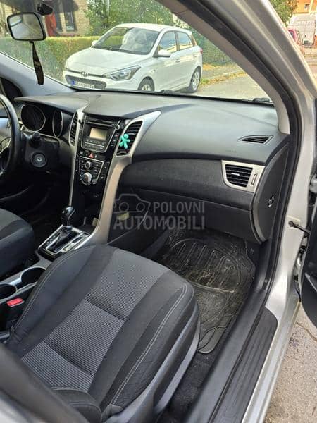 Hyundai i30 1.6/SW/Aut/Premium