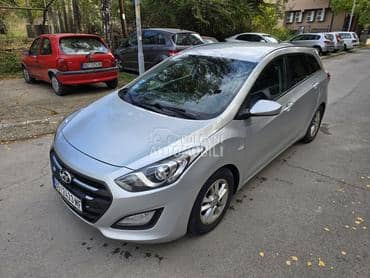 Hyundai i30 1.6/SW/Aut/Premium