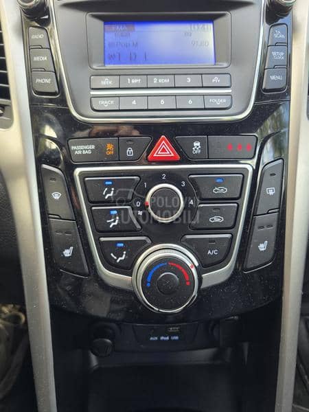 Hyundai i30 1.6/SW/Aut/Premium