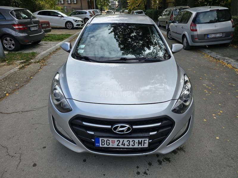 Hyundai i30 1.6/SW/Aut/Premium