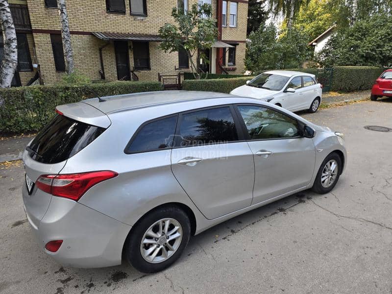 Hyundai i30 1.6/SW/Aut/Premium