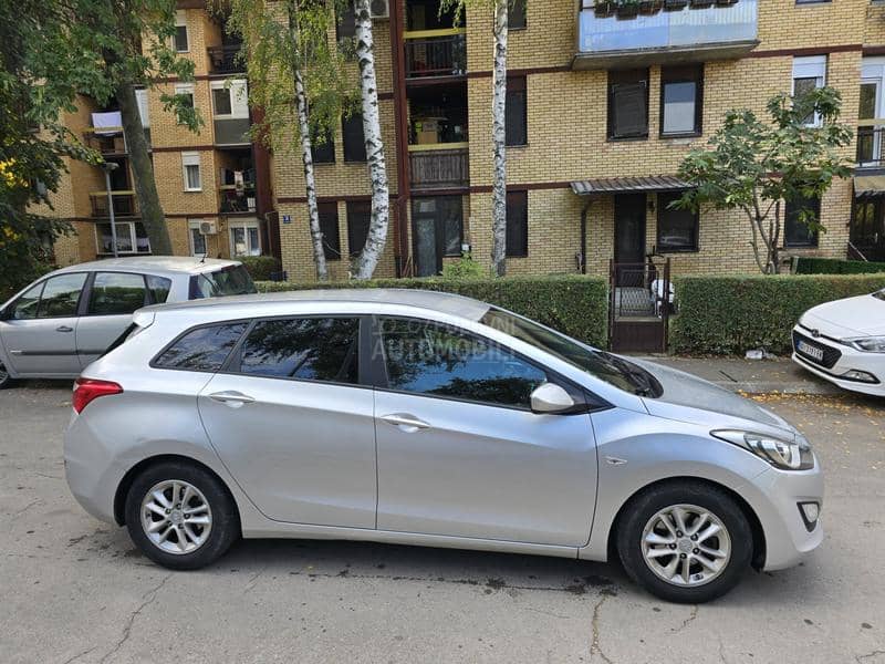 Hyundai i30 1.6/SW/Aut/Premium