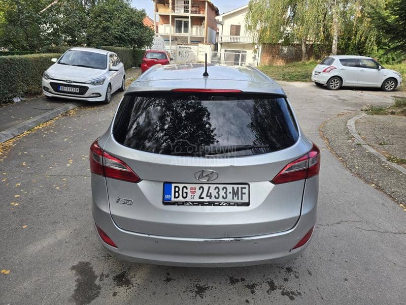 Hyundai i30 1.6/SW/Aut/Premium