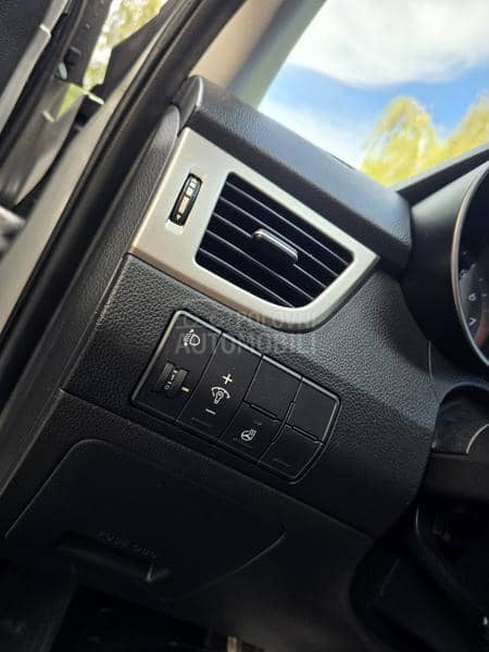 Hyundai i30 1.6/SW/Aut/Premium