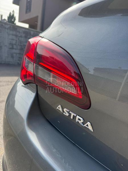 Opel Astra J 