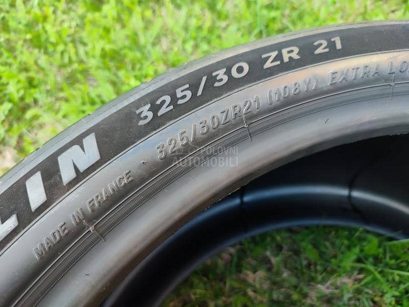 Michelin 325/30 R21 Letnja