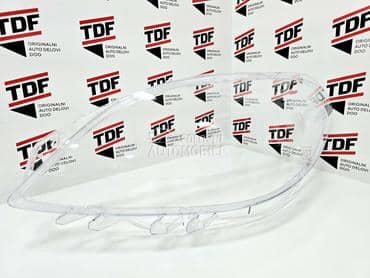 Staklo fara w246 za Mercedes Benz B Klasa od 2012. do 2015. god.