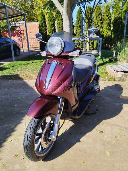 Piaggio Beverly 500