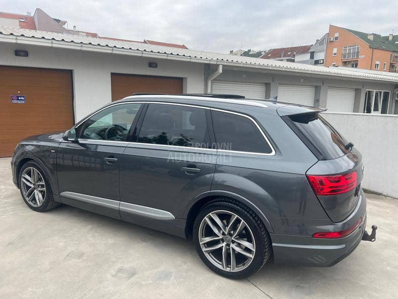 Audi Q7 3.0 S-LINE PANO VIRT