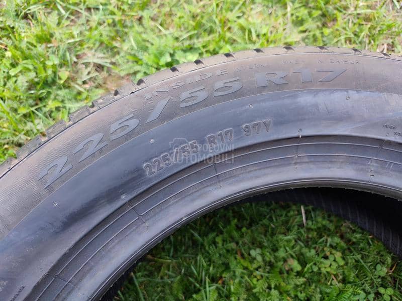 Pirelli 225/55 R17 Letnja