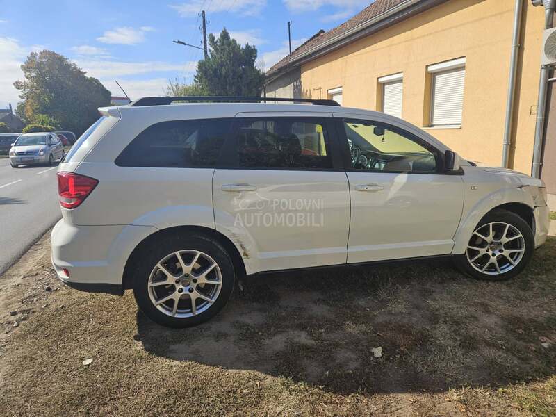 Fiat Freemont 