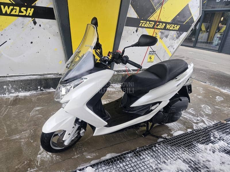 Yamaha Majesty 125