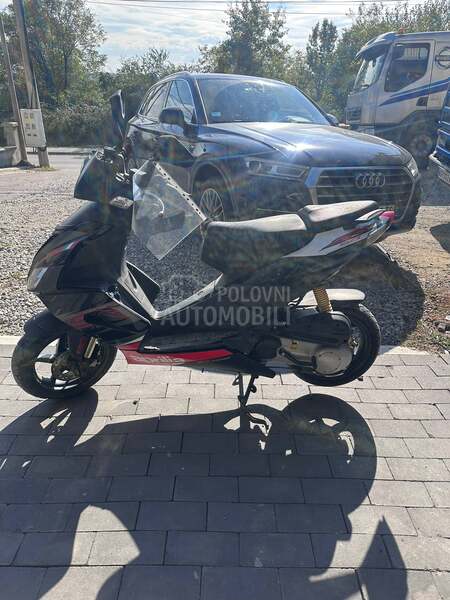 Aprilia sr 50 r