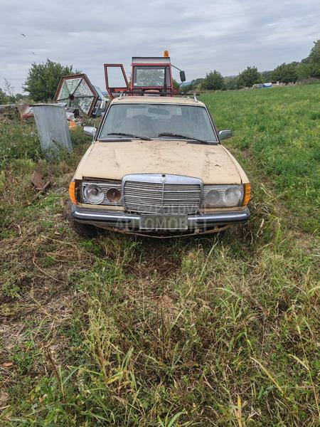 Mercedes Benz 240tdi
