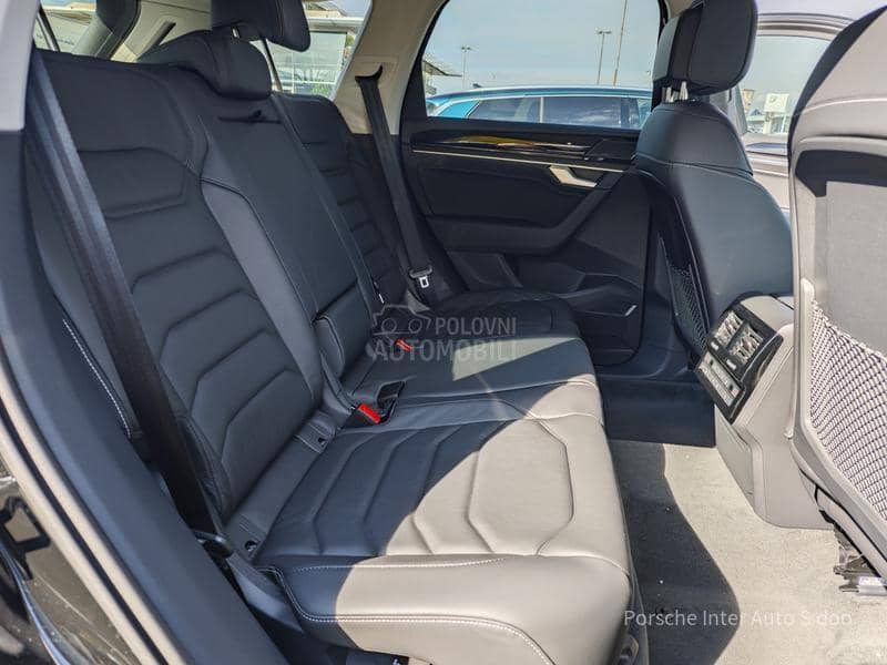 Volkswagen Touareg 3.0 TDI Business 4M