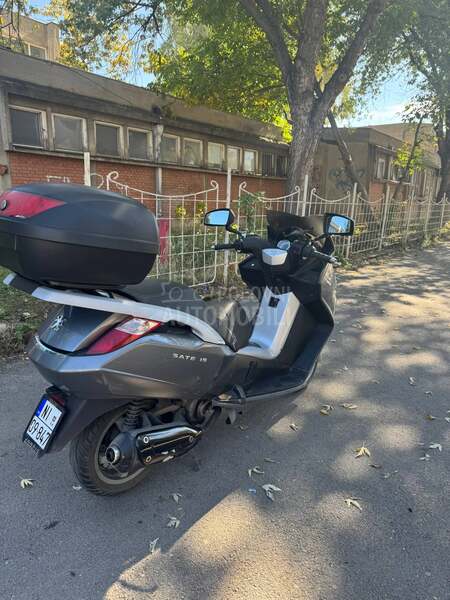 Peugeot Satelis 250