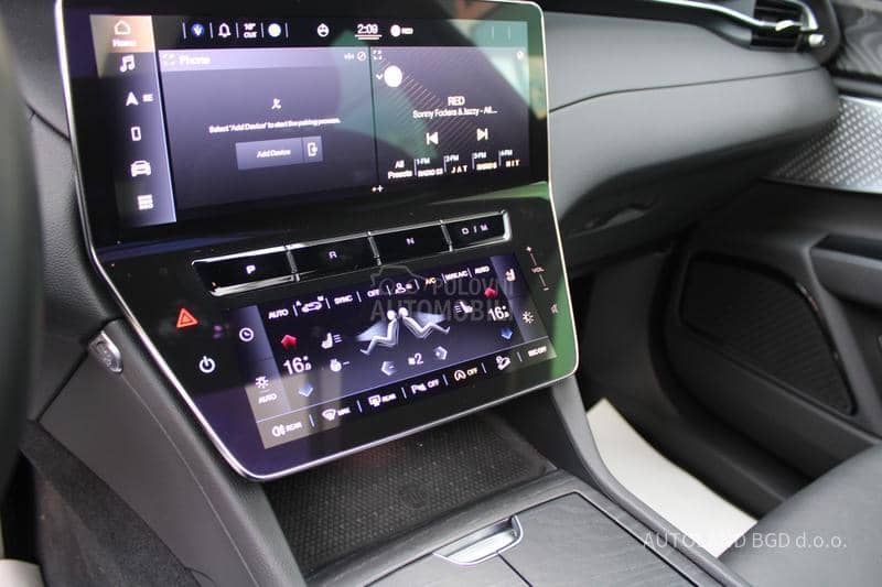 Maserati Grecale 2.0 4X4 Hybrid AUT Maserati Grecale 2.0 4X4 Hybrid AUT